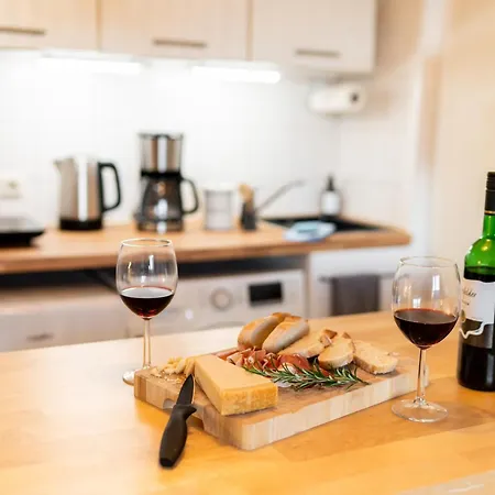Zentral Fussgaengerzone Fuer Paare Und Geschaeftsreisende, Kinderfreundlich Apartment Wolfsburg